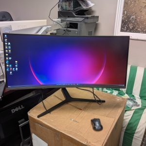 Samsung 34" Curved Ultrawide Monitor Model LC34H890WJN 3440 x 1440 WQHD resolution, 100Hz-