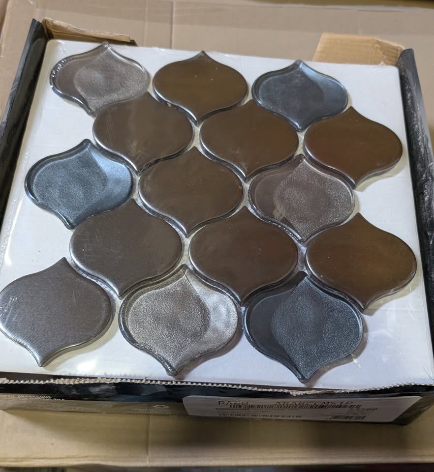 Daltile Evening Gray Arabesque Glass/Porcelain Mosaic Tile - Image 3