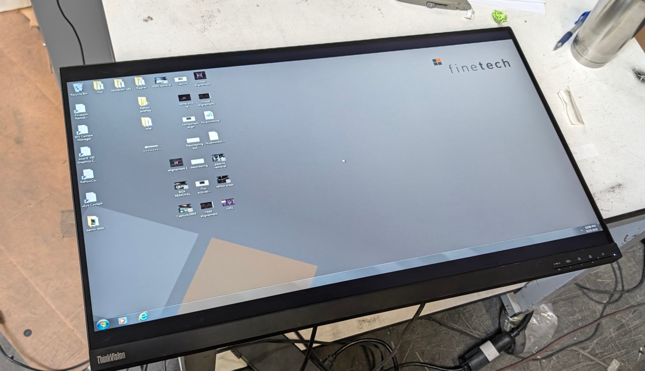 Lenovo 32" 4K 60Hz UHD 3840x2160 USB-C , HDMI, DP w/stand - Image 6
