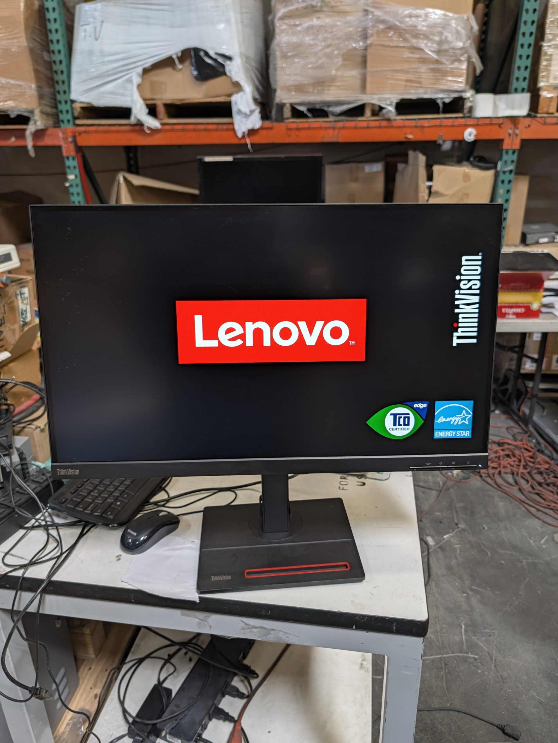 Lenovo ThinkVision 27" 2K 2560x1440 60Hz QHD IPS Monitor USB-C, HDMI, DP Inputs -Preowned - Image 2