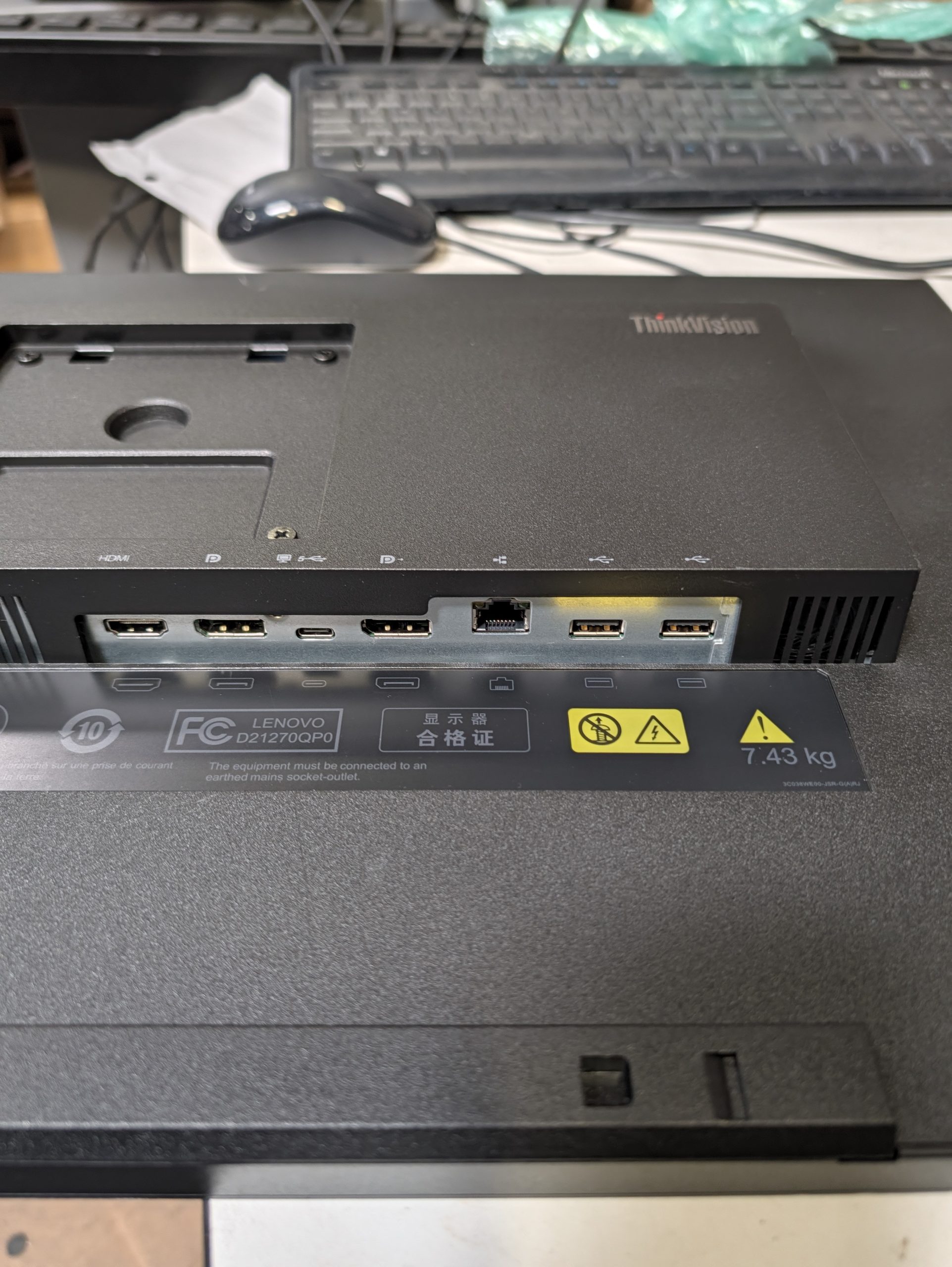 Lenovo ThinkVision 27" 2K 2560x1440 60Hz QHD IPS Monitor USB-C, HDMI, DP Inputs -Preowned - Image 5