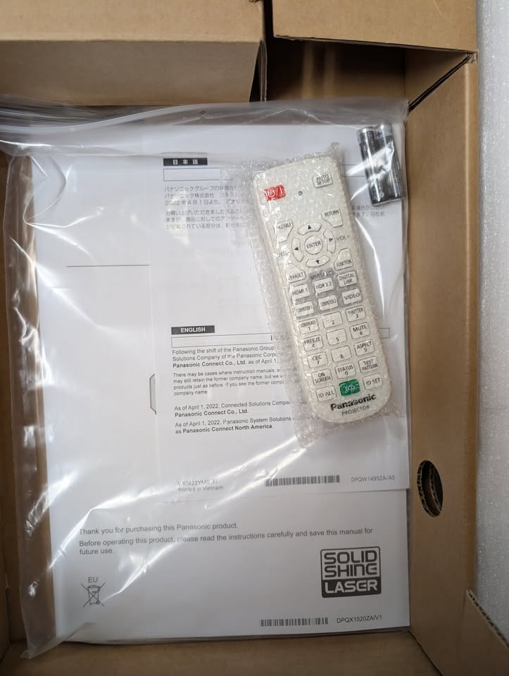 Panasonic Laser DLP Projector PT-FRZ60B U7 -New In Box - Image 7